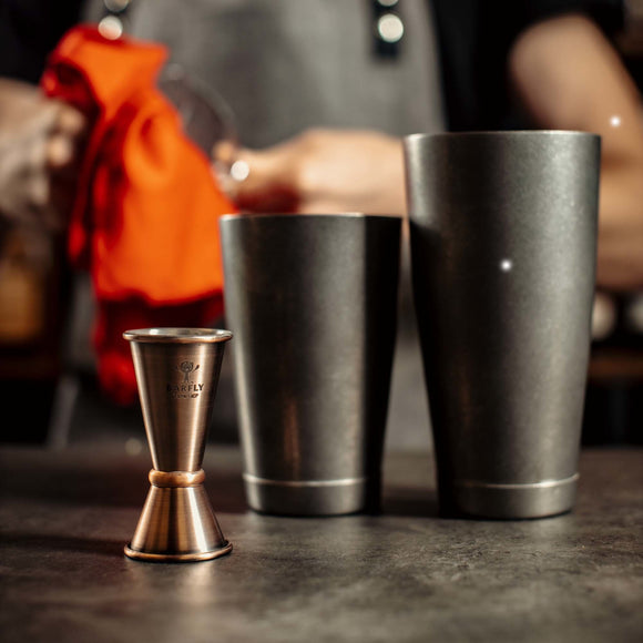 20 ml x 40 ml. Japansk jigger, antikk kobber