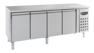 700, - kjølebenk 4 dører - for Storkjøkken - XL - Storkjøkken