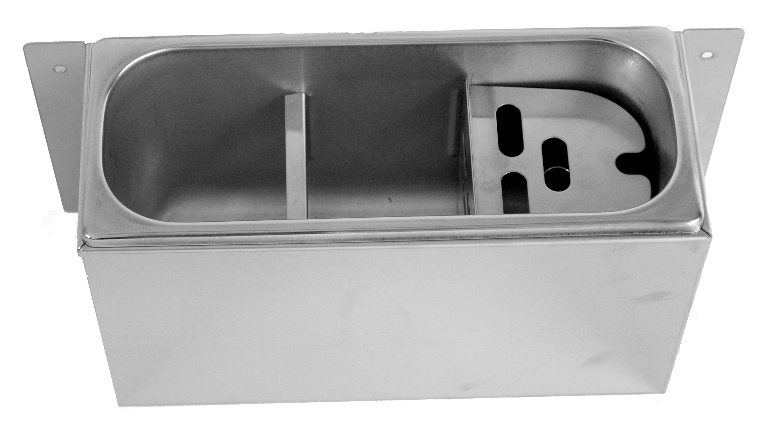 Kunn for isskjel 330x120x150 med vannavløpshull, vannkobling og overflømsrør