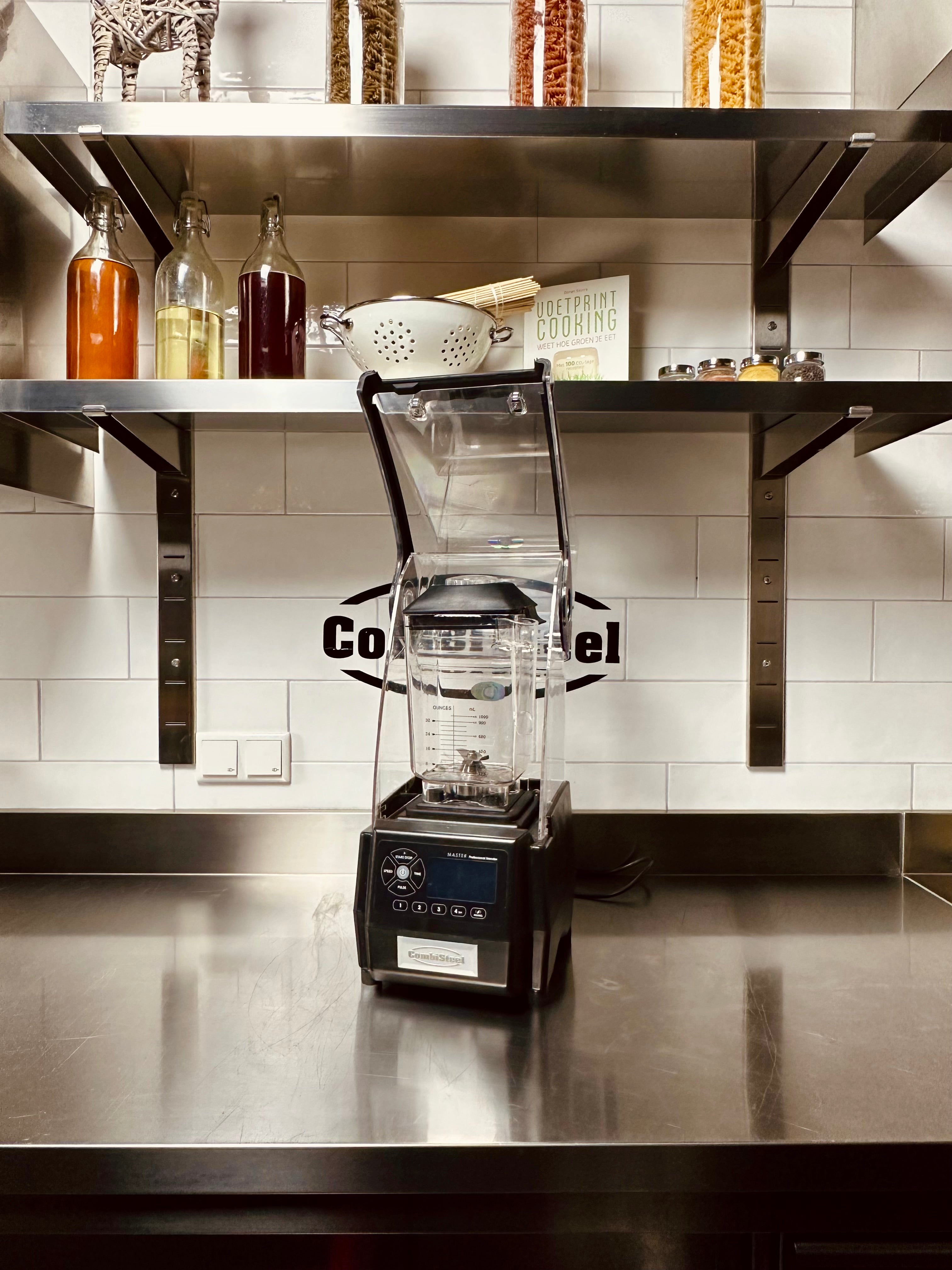 Blender m/støyreduksjon hette