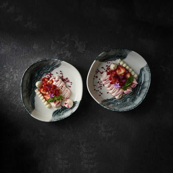 Tide Black Organic Fat Tallerken med Kant, 250 mm, Min. kjøp: 6