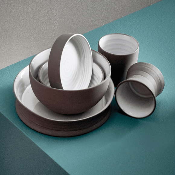 Skumringsskål formet som timeglass, 175 x (h) 40 mm