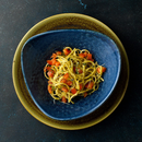 Stonecast Plume ultramarin trekantet skål, 235 mm, Min. kjøp: 12-9