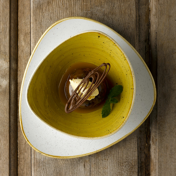 Stonecast Barley White trekantet tallerken, 265 mm, Min. kjøp: 6