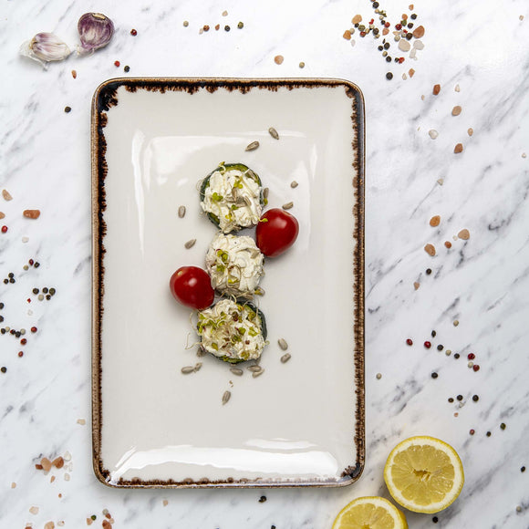 Vanilje rektangulær tallerken, 300x150mm, Min. kjøp: 6