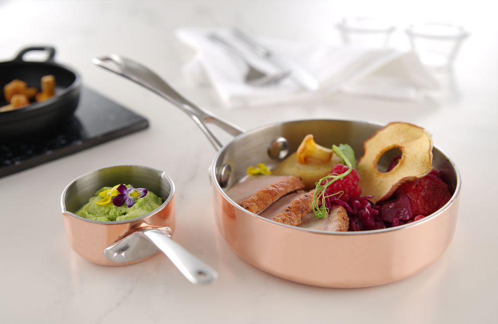 Liten Blåskjell og kasseroller - Sauspanne med tut, ø85x (h) 50mm - for Storkjøkken - XL - Storkjøkken