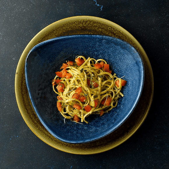 Stonecast Plume ultramarin trekantet skål, 235 mm, Min. kjøp: 12 - for Storkjøkken - XL - Storkjøkken