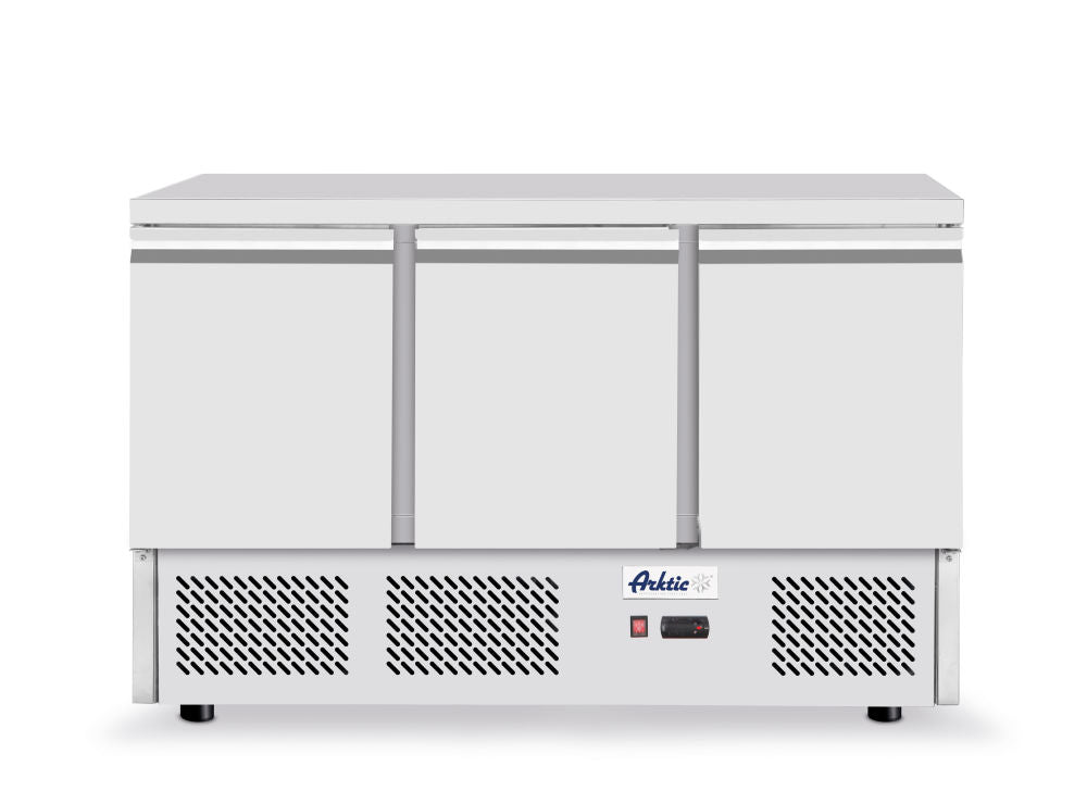 Kjølebenk med 3 dører 380L, ARKTIC, 230V/220W, 1365x700X (H) 880mm - for Storkjøkken - XL - Storkjøkken
