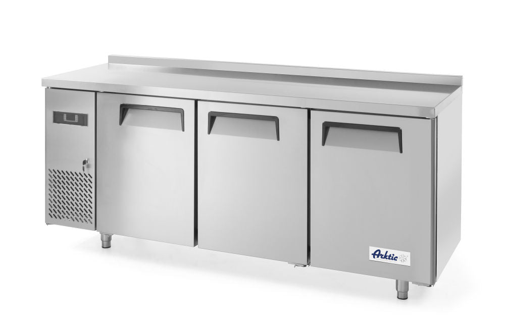 Kjølebenk med 3 dører 390L, Arktic, 291L, 230V/270W, 1800x600X (H) 850mm - for Storkjøkken - XL - Storkjøkken